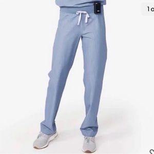 Figs in limited edition “Heather Denim” Livingston scrub pants XS.